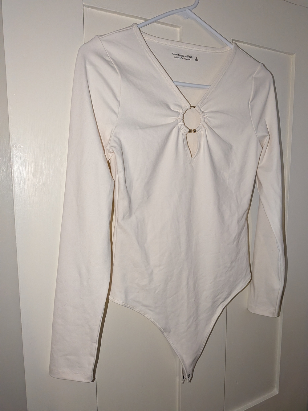 Abercrombie & Fitch Cream Long-Sleeve Ring-Front Bodysuit